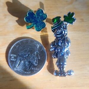 St. PATRICKS DAY Leprechaun and Clover Pin set.